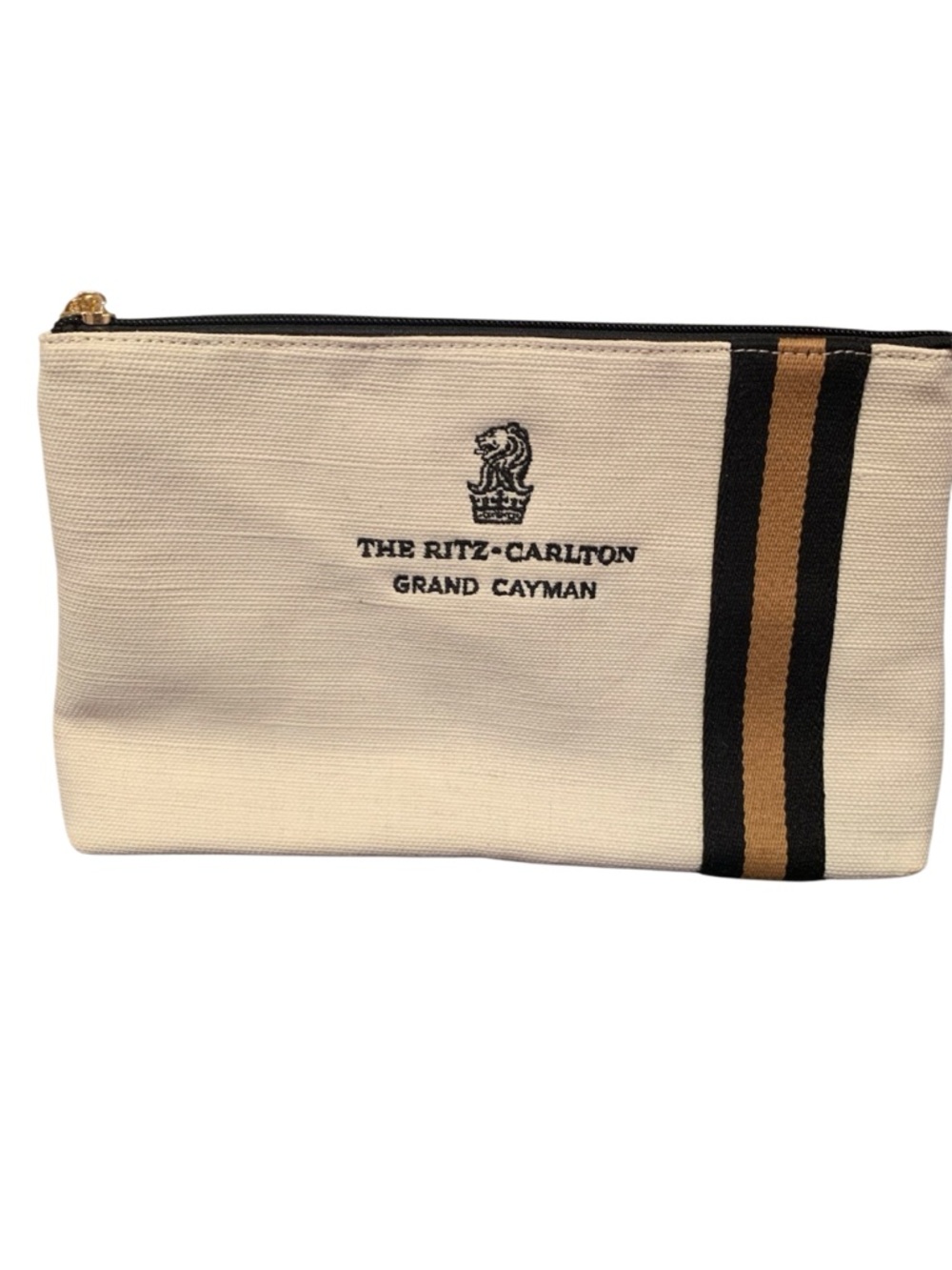 🌹RITZ CARLTON🌹NWT. ZIPPERED CLUTCH.